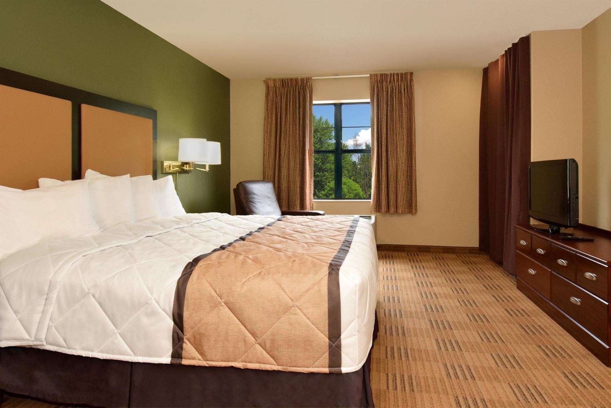Sonesta Simply Suites Lafayette Airport Exterior photo