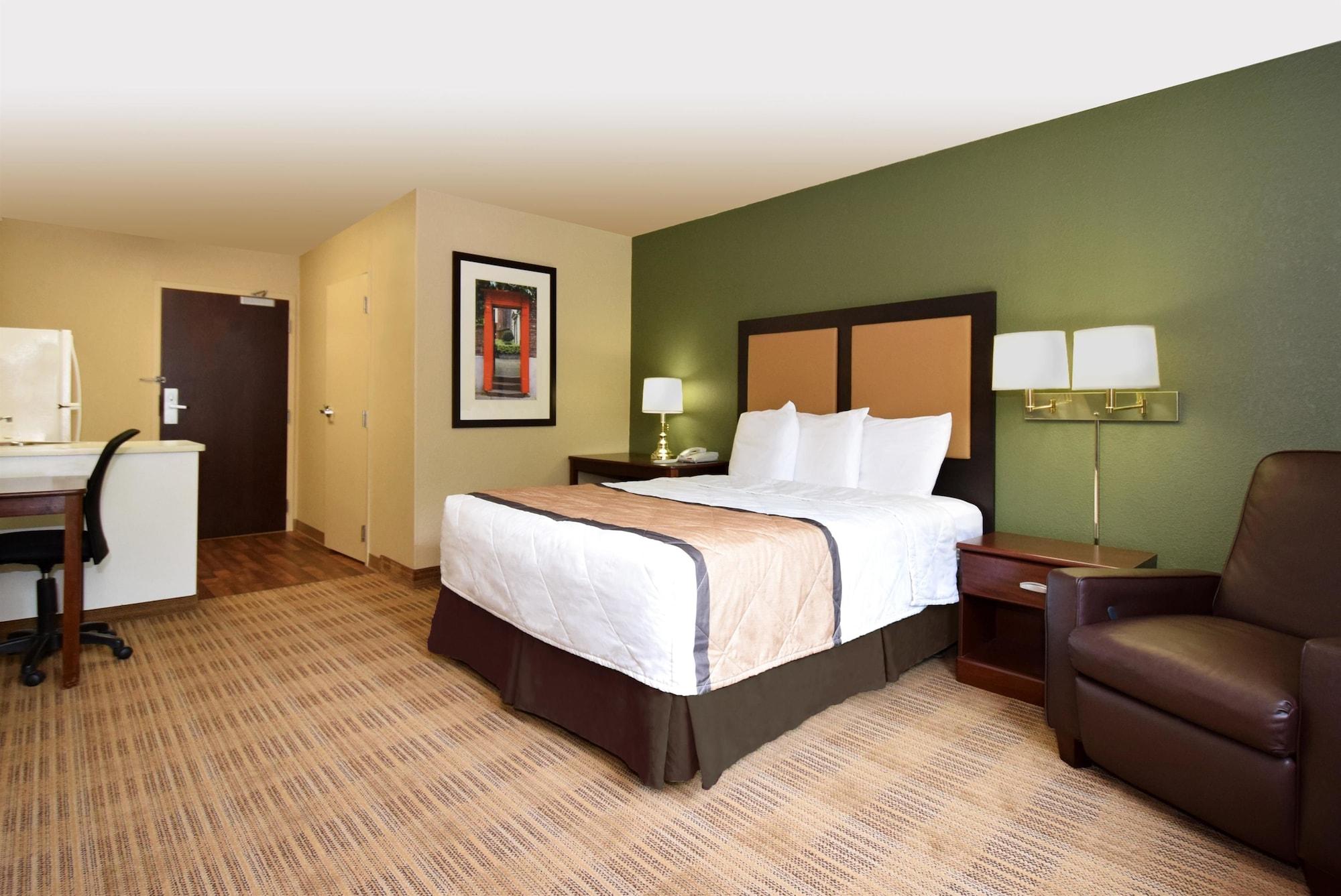 Sonesta Simply Suites Lafayette Airport Exterior photo
