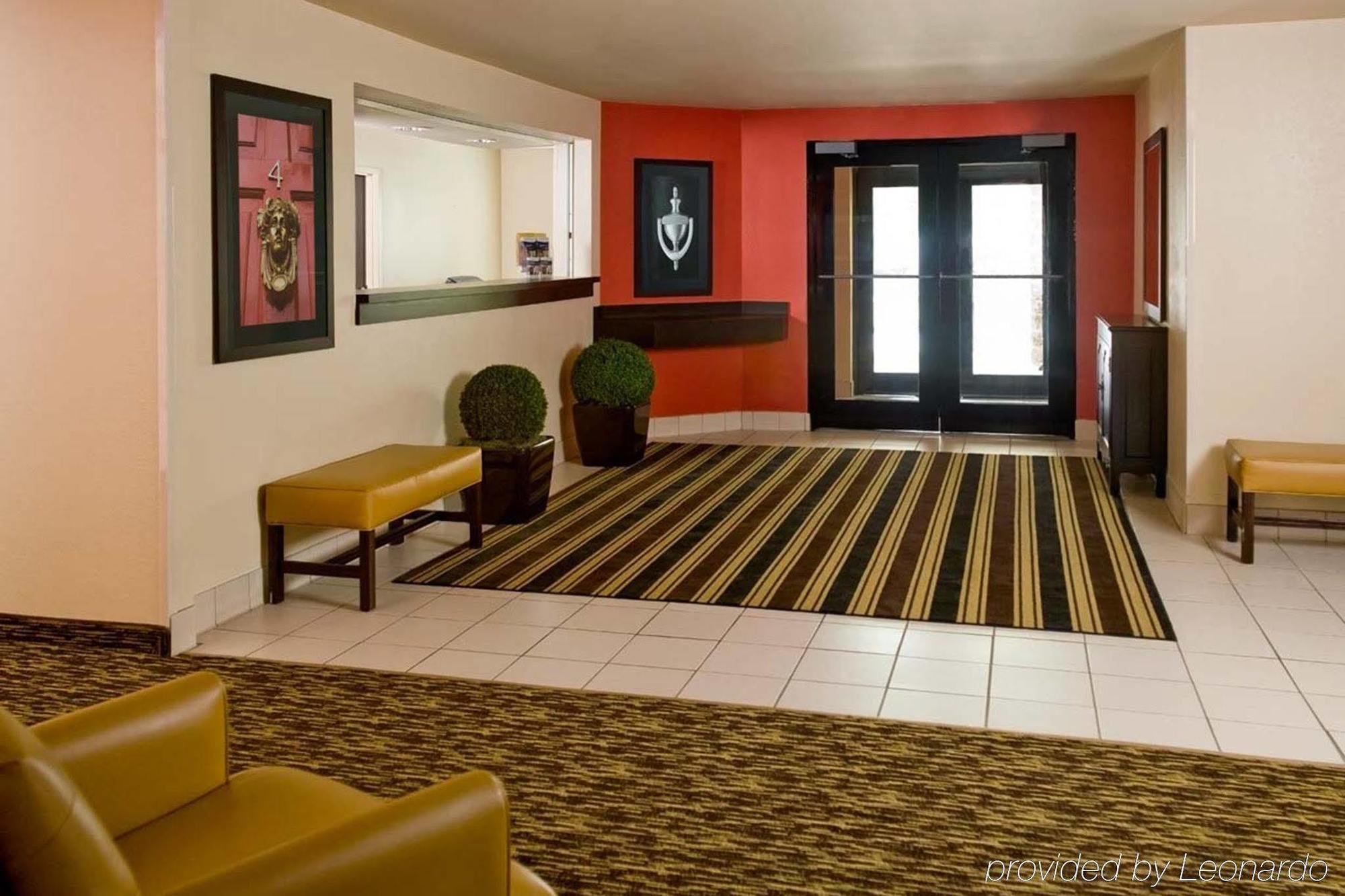 Sonesta Simply Suites Lafayette Airport Exterior photo